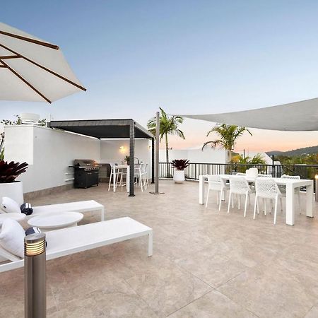 Penthouse With Private Roof Top Terrace- Noosa Екстер'єр фото